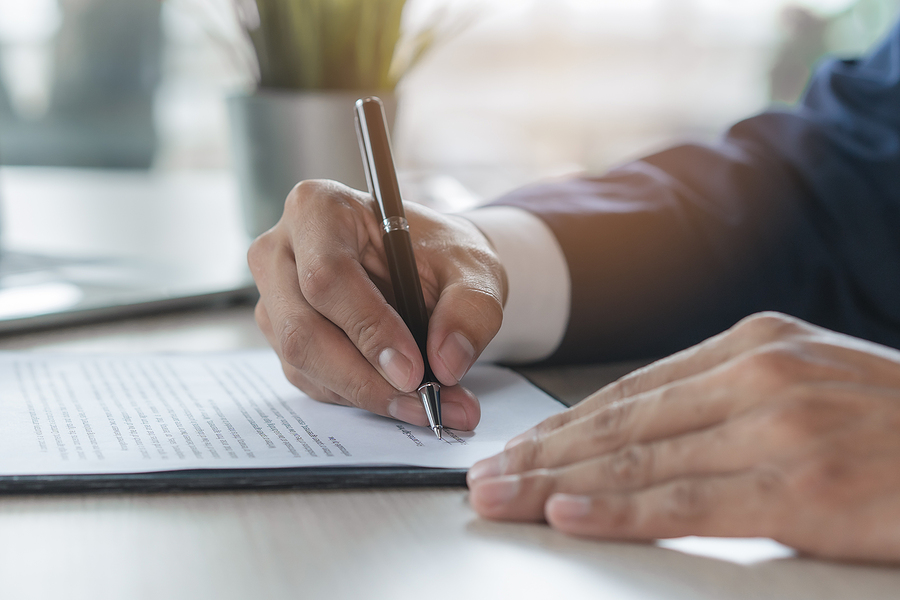 When Should You Hire an Immigration Lawyer?